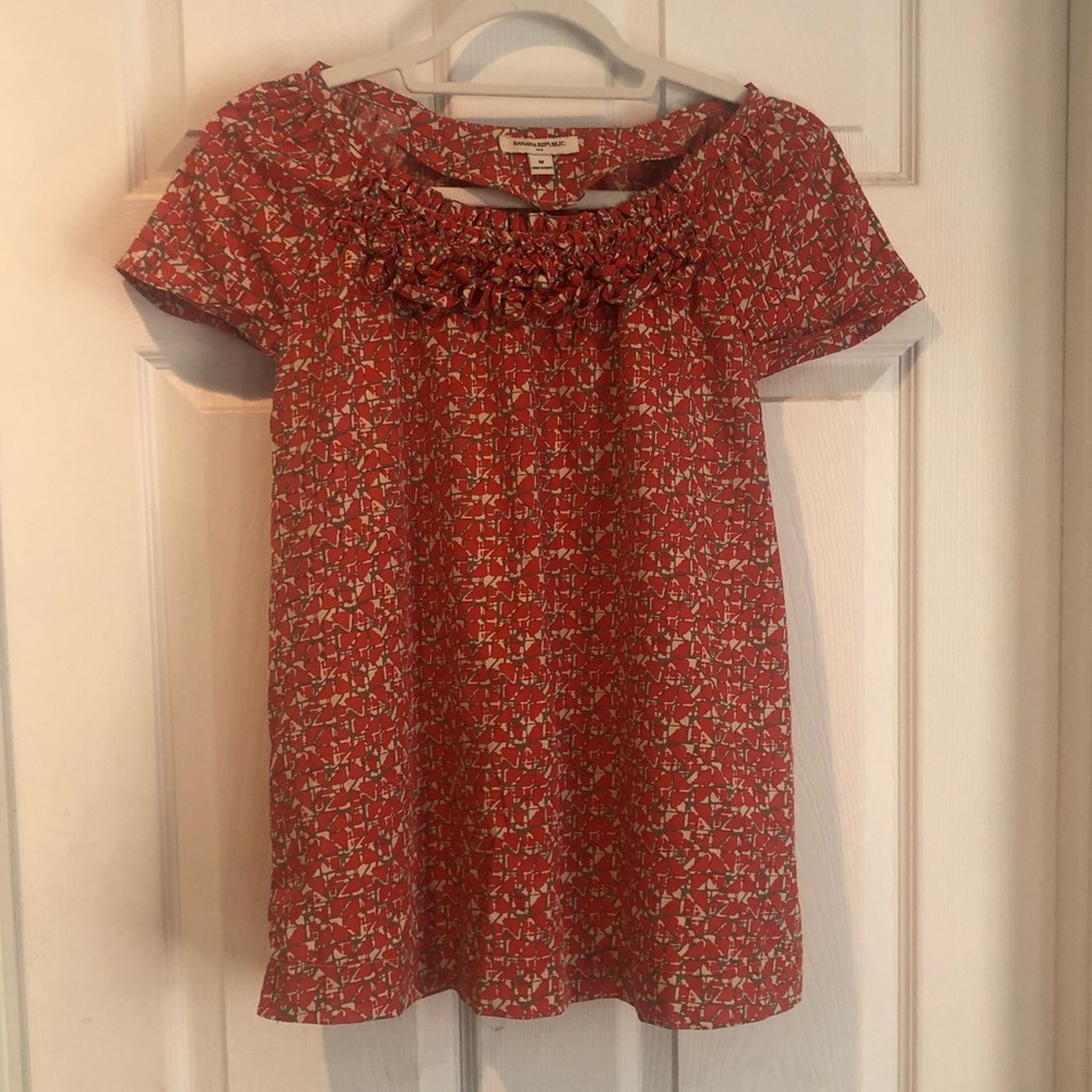 Banana Republic women’s top size M